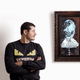 El fundador de Qoqa, Pascal Meyer, junto al cuadro Buste de mousquetaire de Pablo Picasso